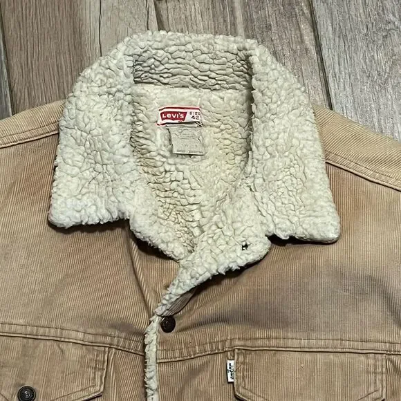 Levi's Vintage Thrashed Big E Sherpa Lined Corduroy Jacket Type 3 Size 42 - Picture 6 of 14